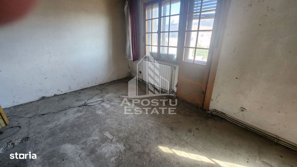Apartament de vanzare in zona Complexului Studentesc, Timisoara,316 mp