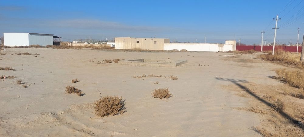 Noturar yer maydoni sotiladi  1500 kv