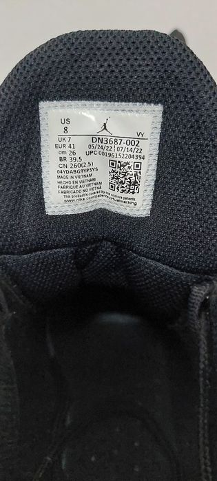 Jordan Max Aura 4 negru  originali marimea 41