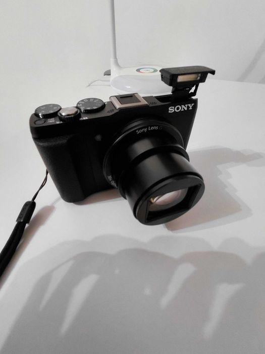 Aparat foto Sony DSC-HX60