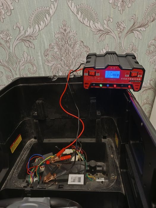 Зарядник для аккумулятора