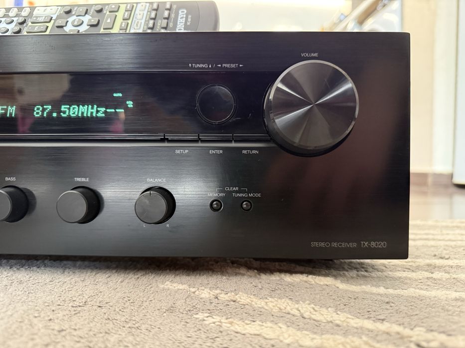 Onkyo TX-8020 Стерео ресивър DAC