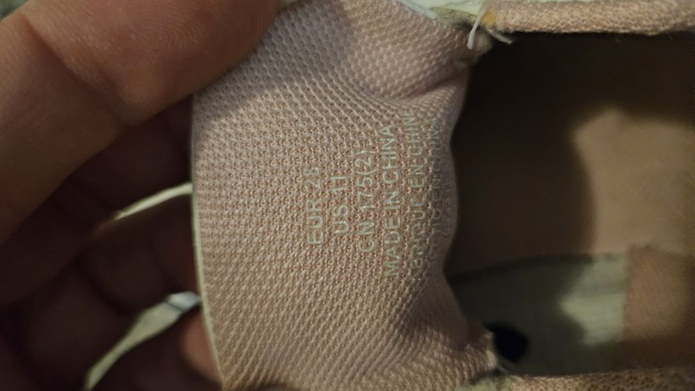 Pantofi hello kitti 27