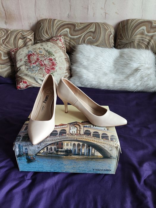 Туфли женские продам