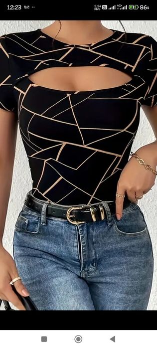 Продам стильную кофточку -футболку