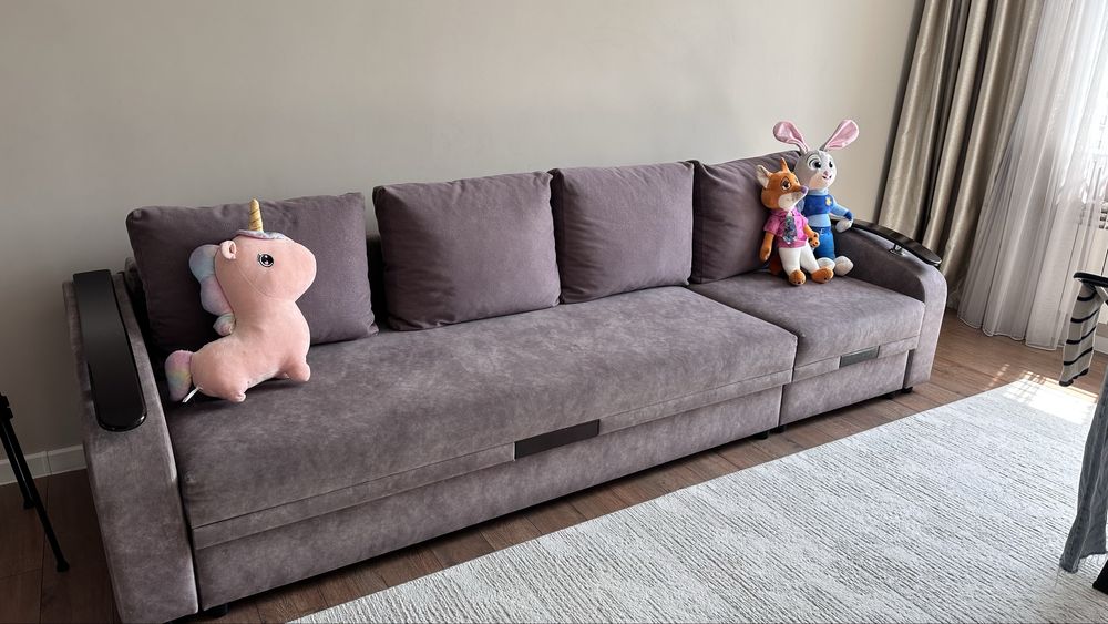 Диван в хорошем состояний