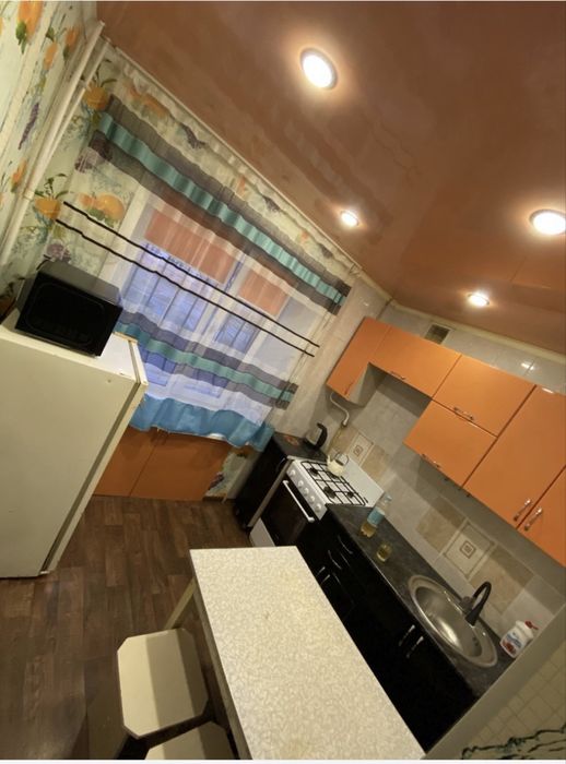 Продам 2 х комнатную