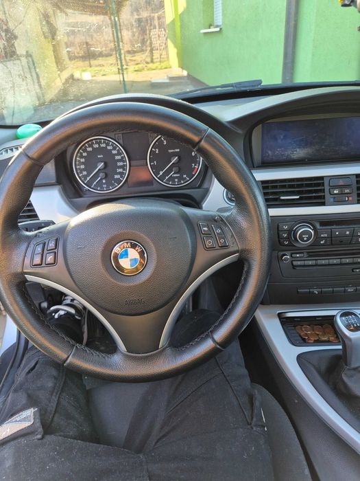 Bmw e 90 an 2010 facelift  benzina motor 2.0 cp170 schimb gipuri  ouffroadastept oferte