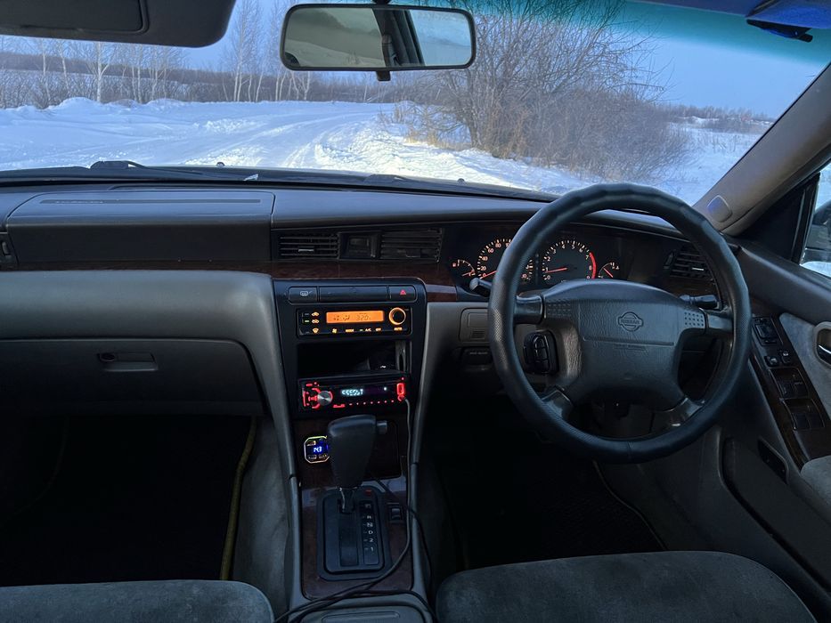 Продам nissan laurel