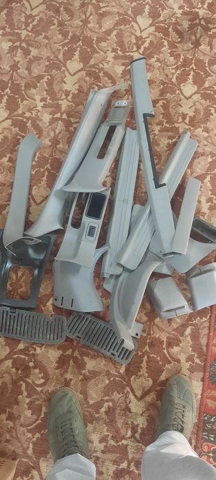 Продам пластик субару форестер  сф5