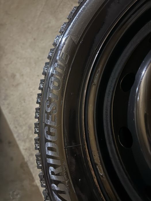 Зимние шины 185/65/15