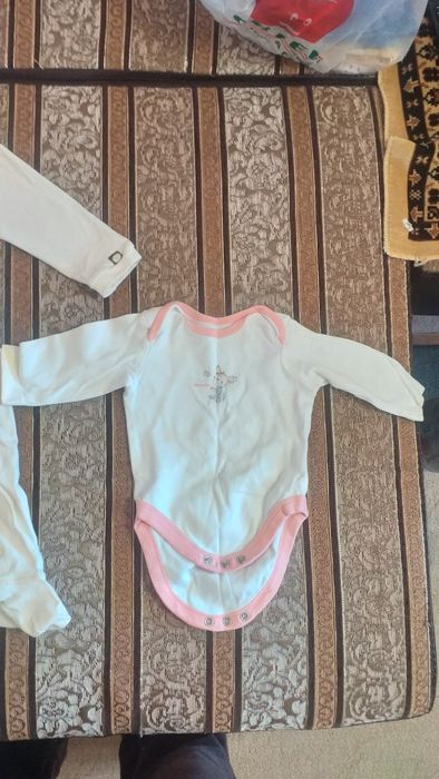 Продам детские вещи