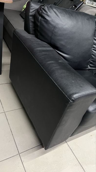 Продам диван ширина 1.8