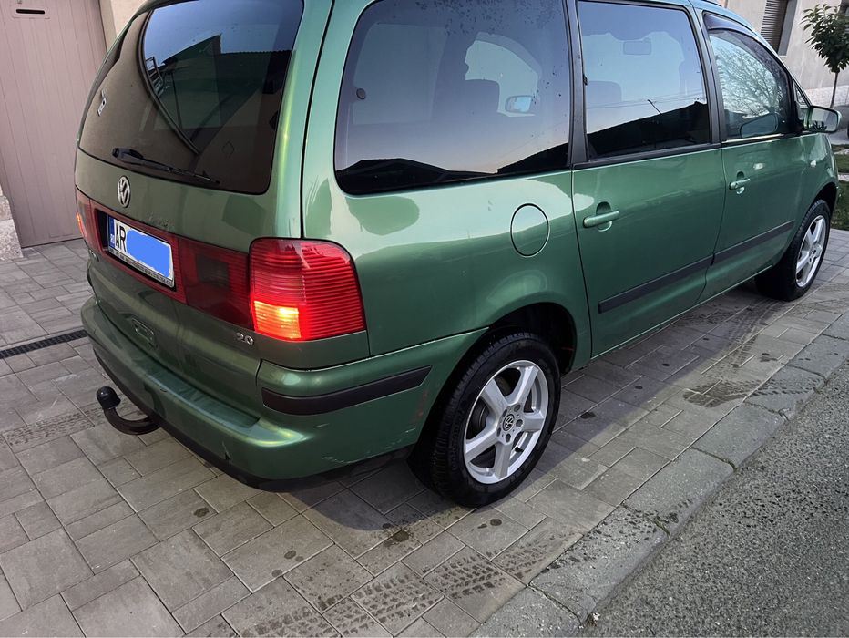 Volkswagen Sharan 2.0 GPL Benzina 116Cp 6Viteze Manual 7 Locuri Carlig