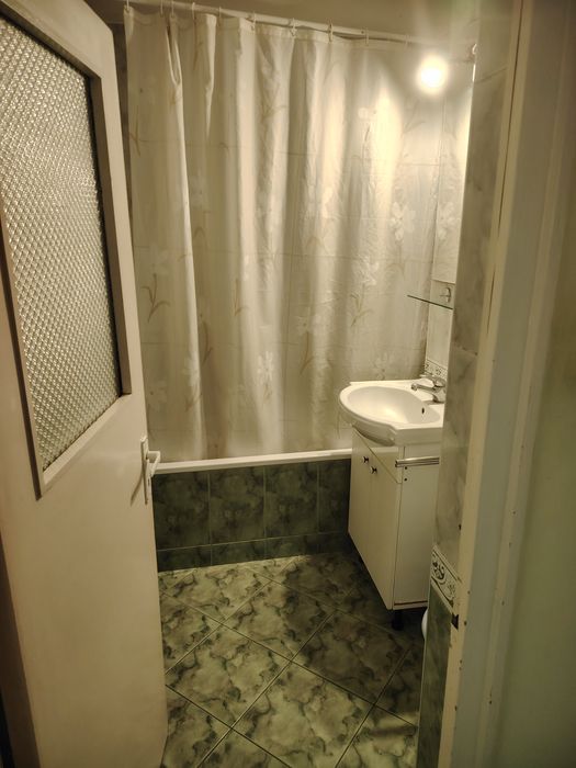 De închiriat apartament