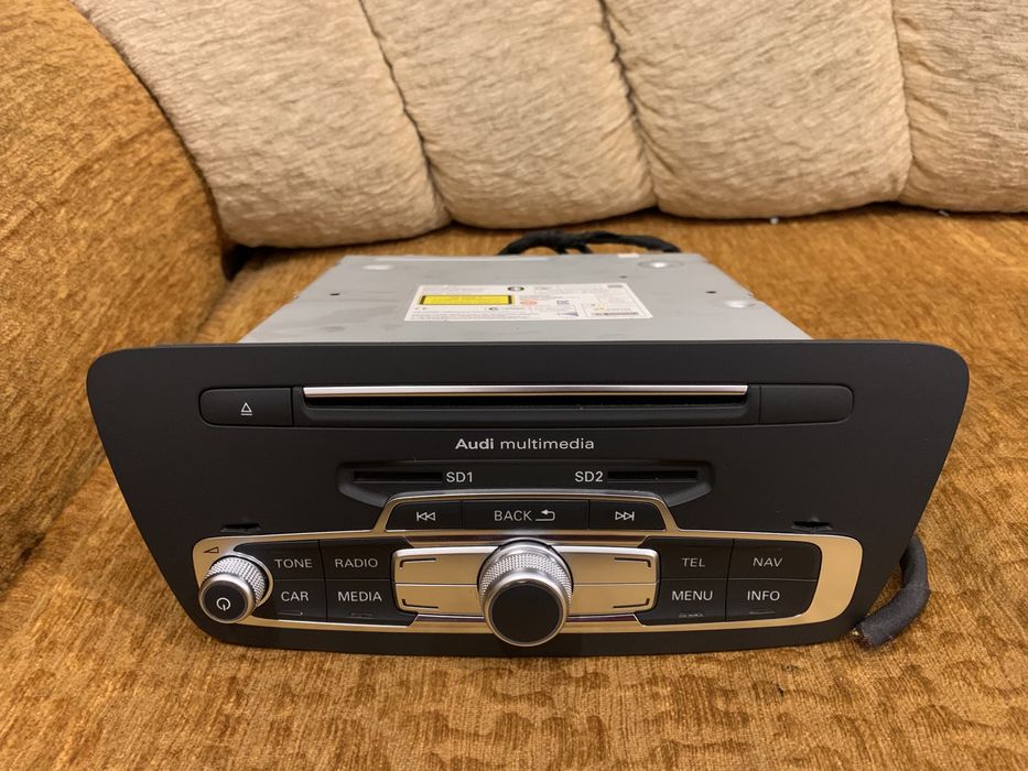 Audi Multimedia Audi Q3 8U : 8U1035666F