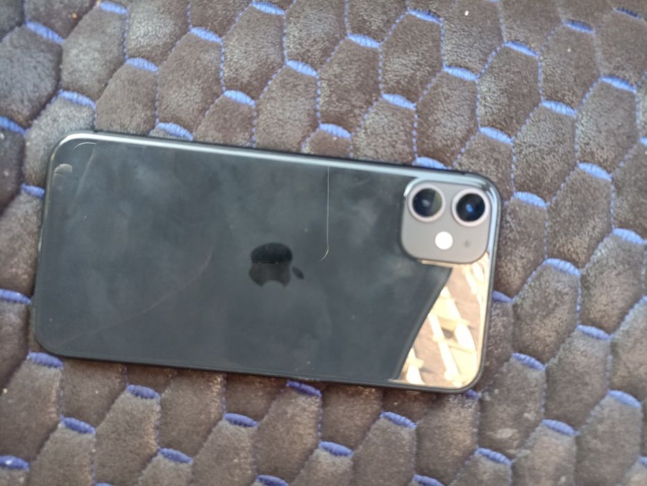 Iphone 11   64GB
