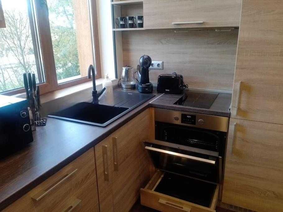 Дава се под наем Двустаен апартамент в София, Изток - 65 кв.м за 969 € - Снимка #9