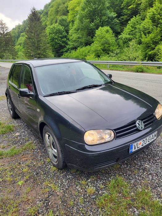 Volkswagen Golf 4 negru 1.9 alh