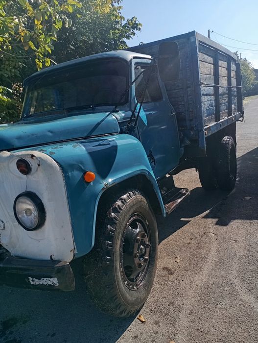 Gaz 5204 sotiladi gazga ruxsatti bor gaz baloni 4ta moshina yuradi