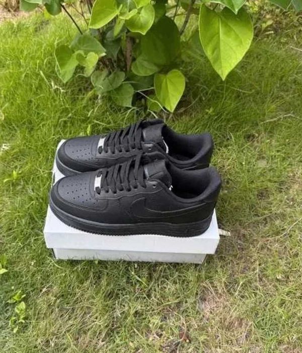 Adidasi Nike AirForce 1 Low Top Black