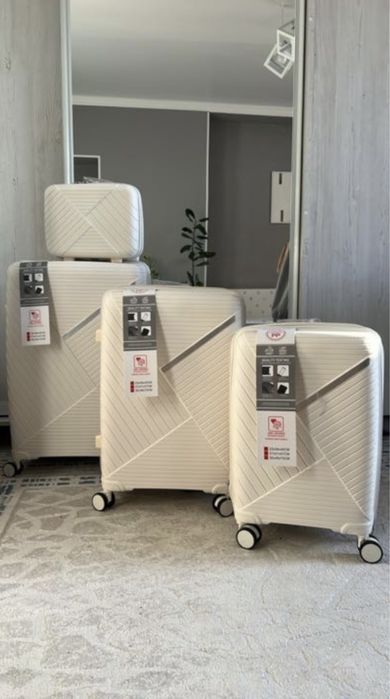 Чемодан чемодан.