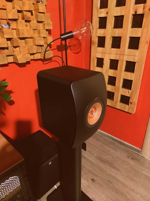 Продавам KEF LS50 Meta