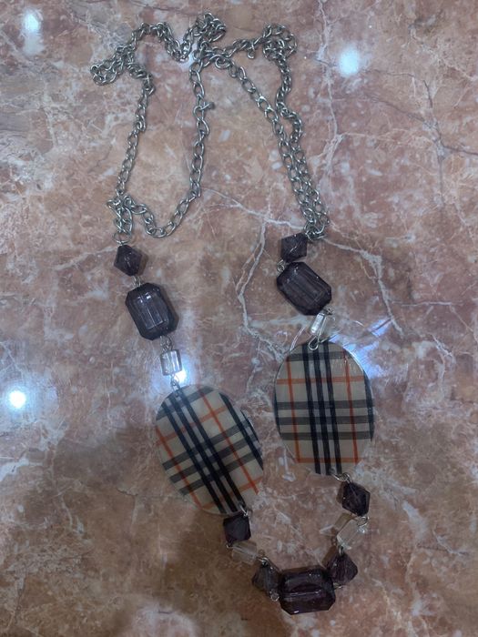 Vând coliere diverse modele