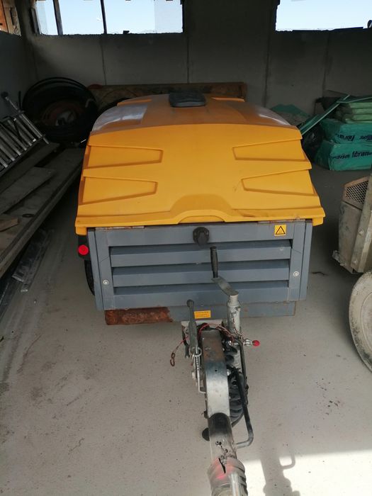Închiriez generator curent trifazat 380V 25KW