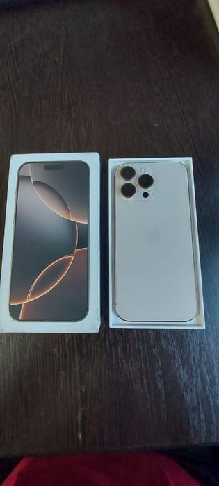 Продам Айфон 16 про макс 256gb