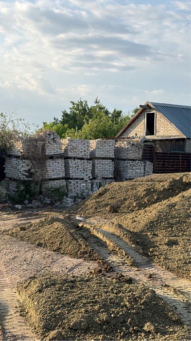 Продам кирпич белый самовывоз