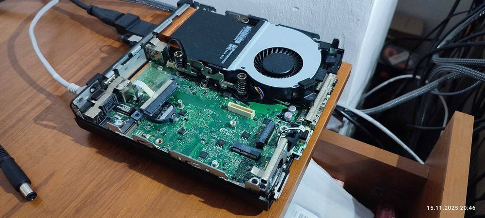 AMD Ryzen 5 PRO 3400G 32GB RAM 3200 Mini PC