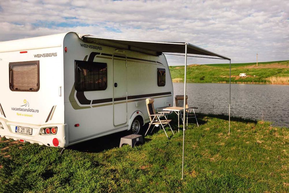 Rulotă Weinsberg 450 FU | An 2017 | AC Truma | Copertină FIAMMA | 4–5 pers | 1350 kg