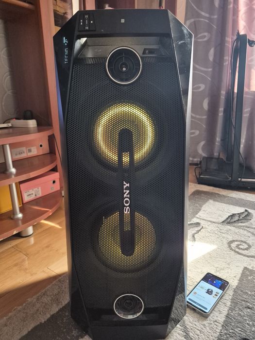 Продаю колонку SONY GTK-X1BT