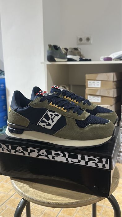 Premiata новые кроссовки замша nike
