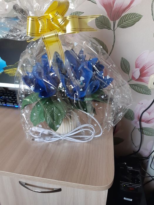 Продаю светильник-цветок