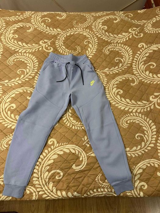 Долница -nike tech fleece