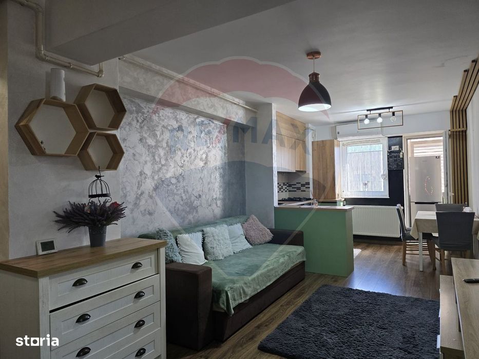 Apartament cu 3 camere de vânzare, cartier FIALD