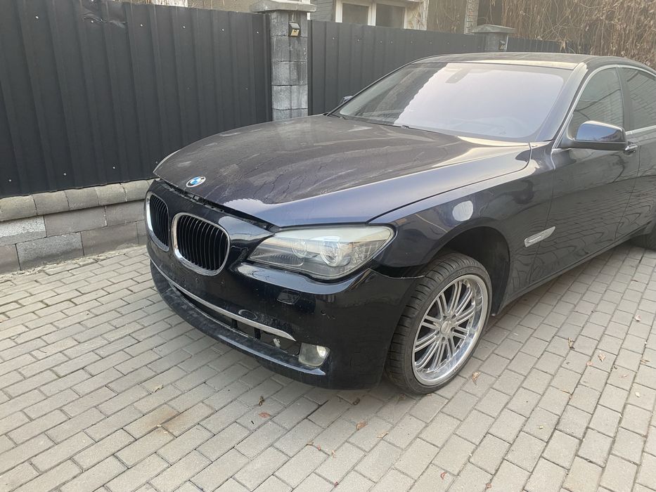 Продам подетально BMW 750. F02 дорест