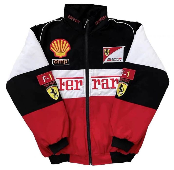 Продам бомбер Red Bull