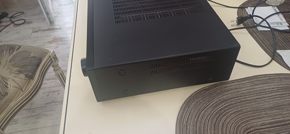 Продавам мощен усилвател Luxman a353Коледна промоция 200лв!