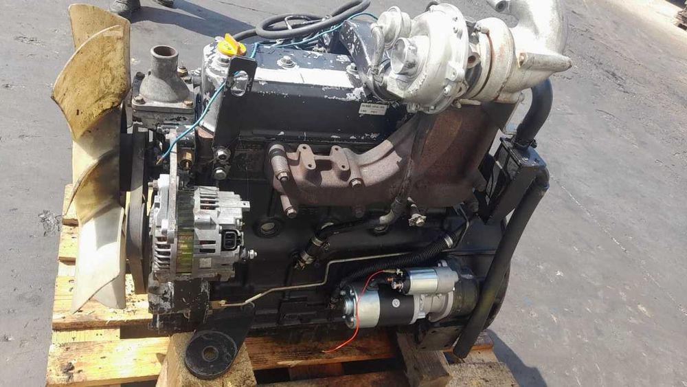 Motor Yanmarr 4TNV106 , S4D106-2S buldoexcavator Komatsu