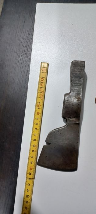 Cap topor de dulgher