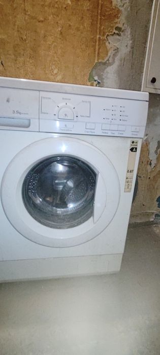 Продам недорого. Стиральную машинку