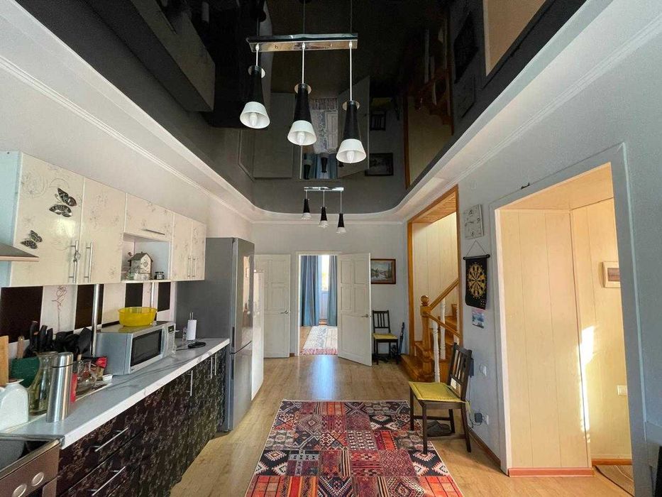 Коттедж в поселке Ульбинский