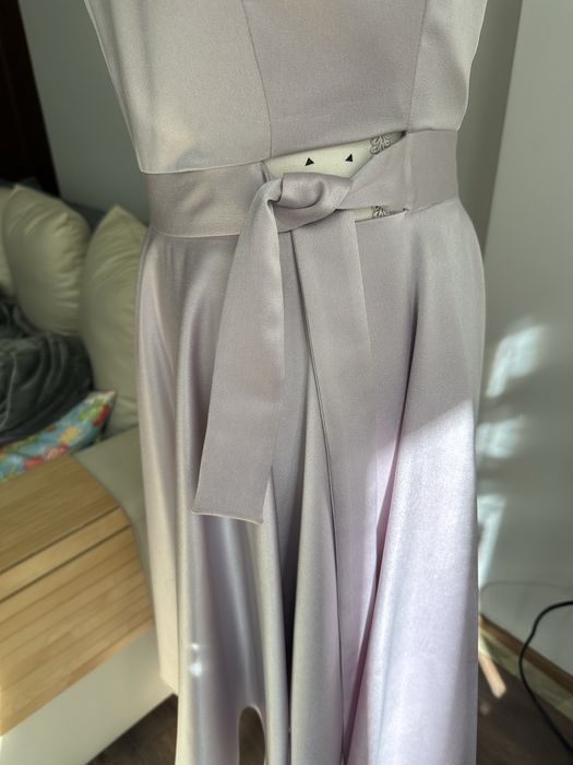 Rochie roz/lila midi eleganta - aspect satinat