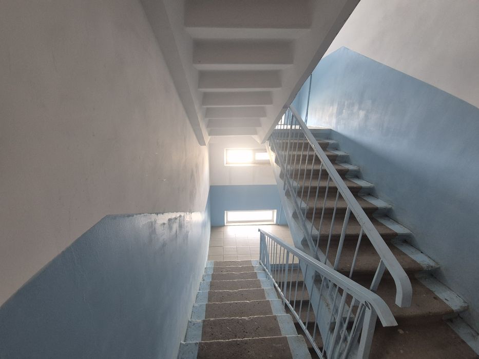 Продаю 2 комн квартиру