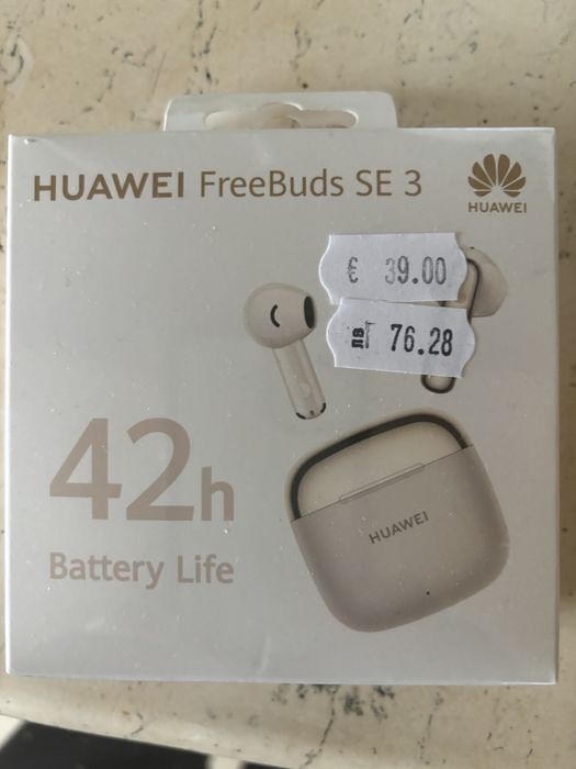 Смарт часовници и безжични слушалки HUAWEI