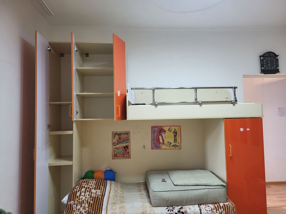 Детские кровати, шкафы, гарнитур детский