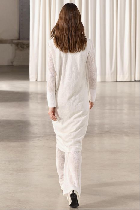 Продам костюм Zara